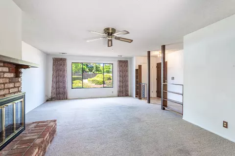 4081 Remington Dr, Redding, CA 96001 photo 4