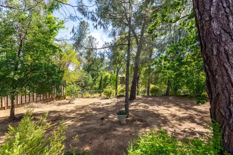4081 Remington Dr, Redding, CA 96001 photo 22