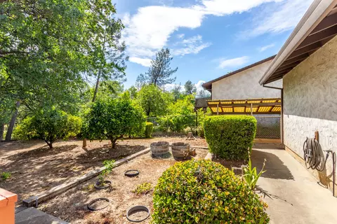 4081 Remington Dr, Redding, CA 96001 photo 21