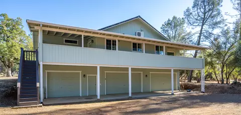 Exterior - 13645 Gloria Ter, Redding, CA 96003 photo 3 of 13