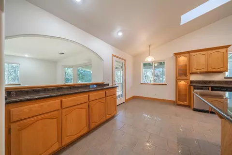 Other - 13645 Gloria Ter, Redding, CA 96003 photo 5 of 9