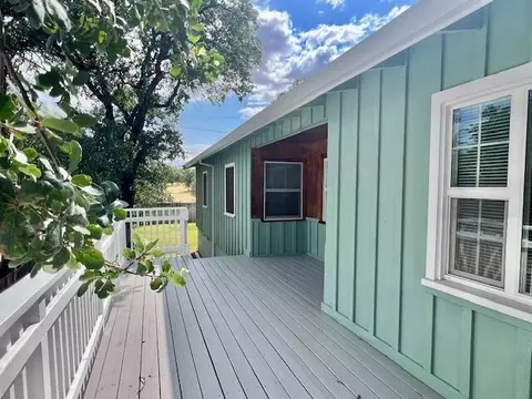Exterior - 1605 Mesa St, Redding, CA 96001 photo 3 of 4