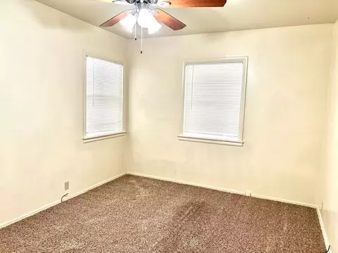 Bedroom - 1605 Mesa St, Redding, CA 96001 photo 2 of 2