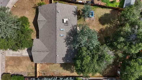 View/Area - 1152 Edgewood Dr, Redding, CA 96003 photo 2 of 3