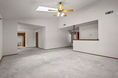 Living - 1152 Edgewood Dr, Redding, CA 96003 photo 3 of 6