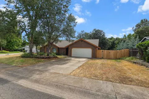 Exterior - 1152 Edgewood Dr, Redding, CA 96003 photo 8 of 8
