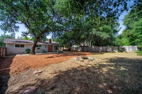 Exterior - 20520 Duryee Ln, Redding, CA 96002 photo 8 of 9
