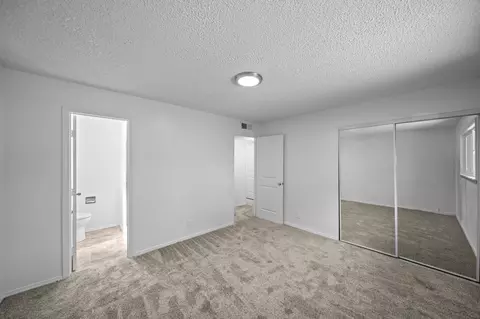 Bedroom - 20520 Duryee Ln, Redding, CA 96002 photo 4 of 6