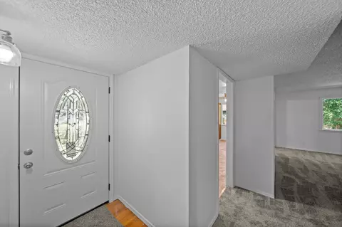 Entry Way - 20520 Duryee Ln, Redding, CA 96002 photo 1 of 1