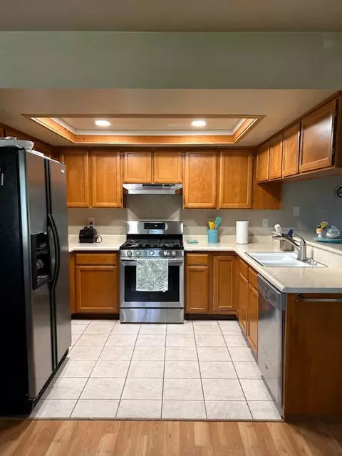 Kitchen - 2046 Silverfield Loop, Redding, CA 96002 photo 1 of 2