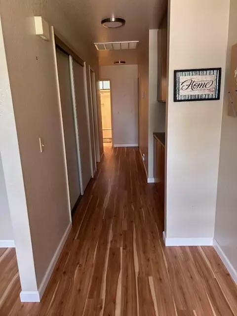 Entry Way - 2046 Silverfield Loop, Redding, CA 96002 photo 1 of 1