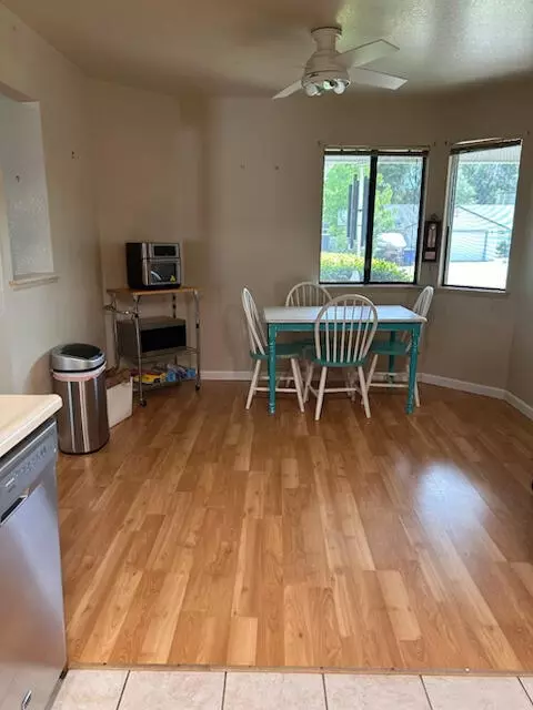 Dining - 2046 Silverfield Loop, Redding, CA 96002 photo 1 of 1