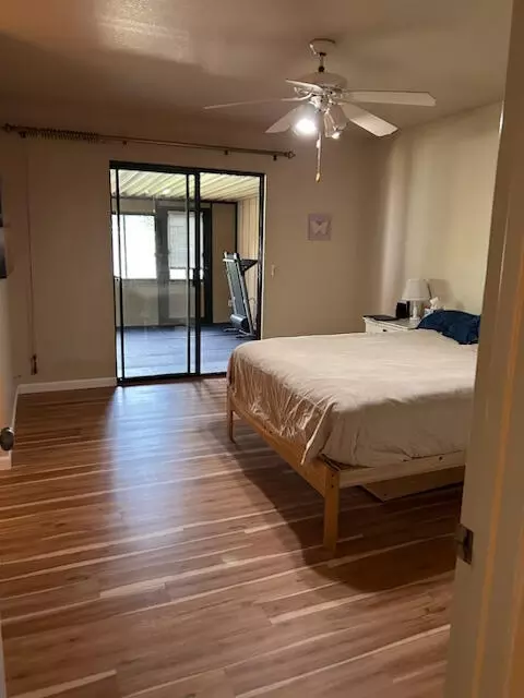 Bedroom - 2046 Silverfield Loop, Redding, CA 96002 photo 1 of 2