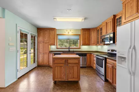 10262 Salmon Creek Rd, Redding, CA 96003 photo 6