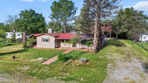 10262 Salmon Creek Rd, Redding, CA 96003 photo 2