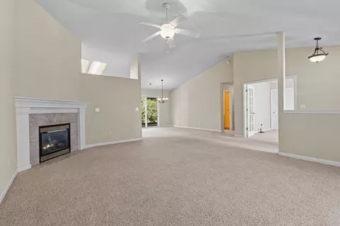 4010 Cambria Dr, Redding, CA 96002 photo 4