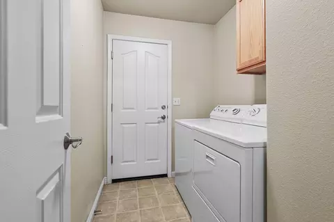 4010 Cambria Dr, Redding, CA 96002 photo 18