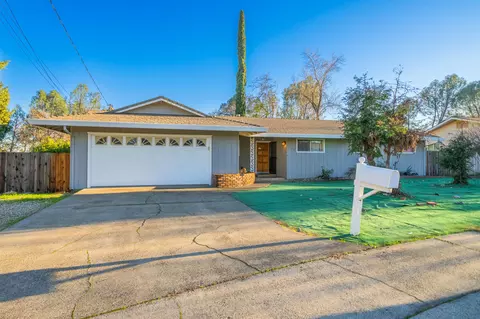 3250 Winding Way, Redding, CA 96003