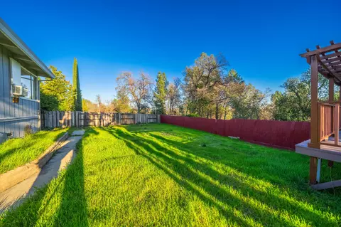 3250 Winding Way, Redding, CA 96003 photo 23