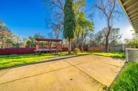 3250 Winding Way, Redding, CA 96003 photo 21