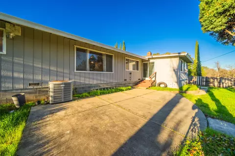 3250 Winding Way, Redding, CA 96003 photo 22