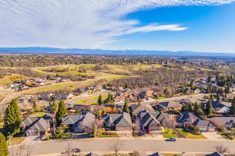 View/Area - 1063 River Ridge Dr, Redding, CA 96003 photo 4 of 4