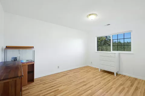 Bedroom - 3050 Ryan Ln, Redding, CA 96003 photo 9 of 10