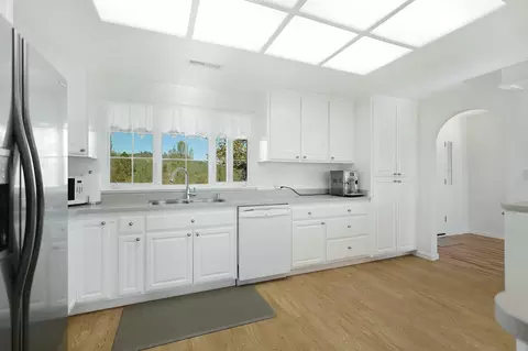 Kitchen - 3050 Ryan Ln, Redding, CA 96003 photo 3 of 3
