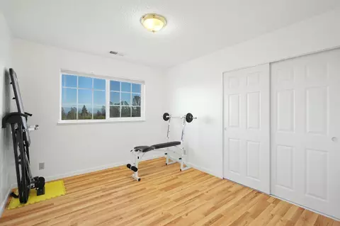 Bedroom - 3050 Ryan Ln, Redding, CA 96003 photo 10 of 10