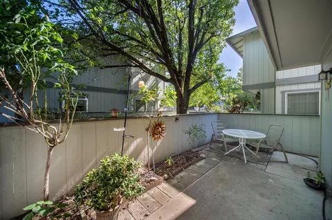 Exterior - 200 Ridgetop Dr # 26, Redding, CA 96003 photo 3 of 5