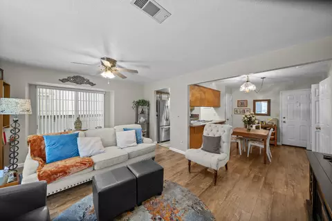 Living - 200 Ridgetop Dr # 26, Redding, CA 96003 photo 2 of 3