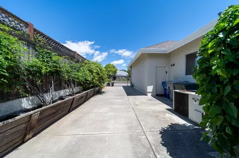 2266 Everest Dr, Redding, CA 96001 photo 38