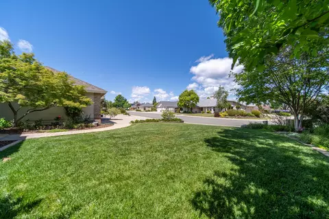 2266 Everest Dr, Redding, CA 96001 photo 41