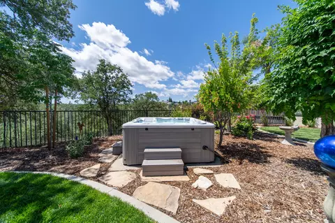 2266 Everest Dr, Redding, CA 96001 photo 34