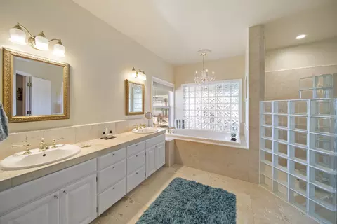 2266 Everest Dr, Redding, CA 96001 photo 21