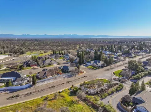 View/Area - 2122 Edinburgh Way, Redding, CA 96003 photo 5 of 5