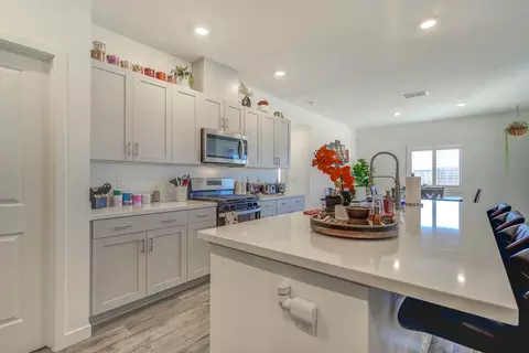 Kitchen - 2694 Seiad St, Redding, CA 96002 photo 6 of 10
