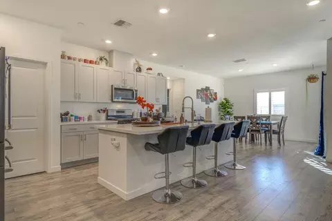 Kitchen - 2694 Seiad St, Redding, CA 96002 photo 1 of 10