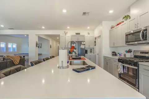Kitchen - 2694 Seiad St, Redding, CA 96002 photo 10 of 10