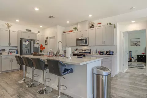 Kitchen - 2694 Seiad St, Redding, CA 96002 photo 2 of 10
