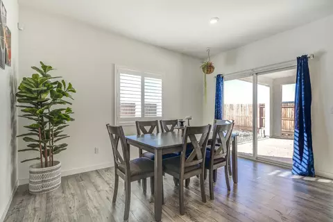 Dining - 2694 Seiad St, Redding, CA 96002 photo 3 of 3