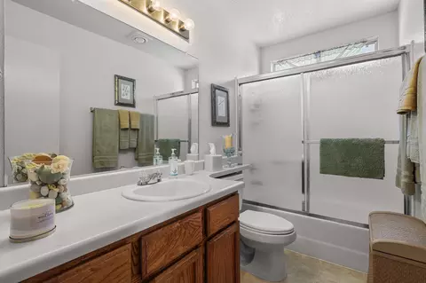 3608 Capricorn Way, Redding, CA 96002 photo 18