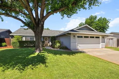 3608 Capricorn Way, Redding, CA 96002 photo 2