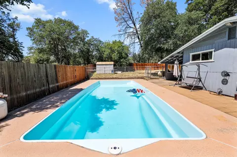 Exterior - 16679 Thompson Ln, Redding, CA 96001 photo 3 of 7