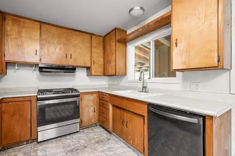Kitchen - 16679 Thompson Ln, Redding, CA 96001 photo 2 of 3