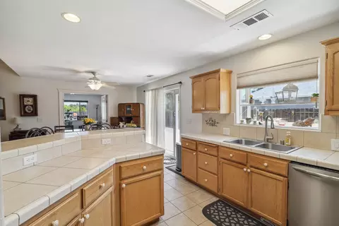 2654 Queens Way, Redding, CA 96001 photo 14