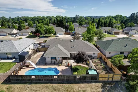 2654 Queens Way, Redding, CA 96001 photo 44