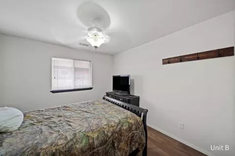 Bedroom - 693 Marijean Way, Redding, CA 96003 photo 6 of 7