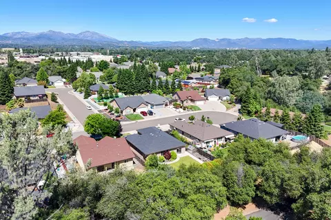 View/Area - 4791 Squirrel Run Ct, Redding, CA 96002 photo 2 of 3