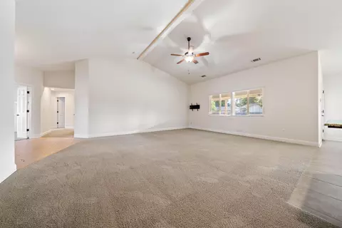 Living - 6552 Capitola Pl, Redding, CA 96001 photo 2 of 5